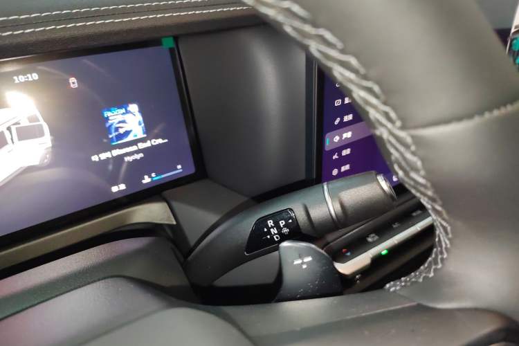 Used Tank 300 2025 2.0T Conqueror
