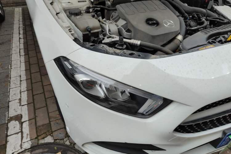 Used Mercedes-Benz A-Class 2020 Restyled A 200 L Sport Sedan Fashion Version Right Front Headlight