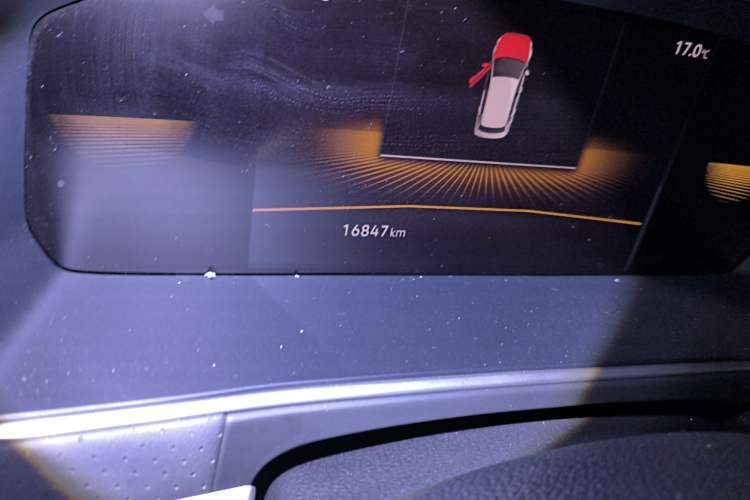 Used Volkswagen Lavida 2023 300TSI DSG Full-Comfort Edition Odometer Close Up