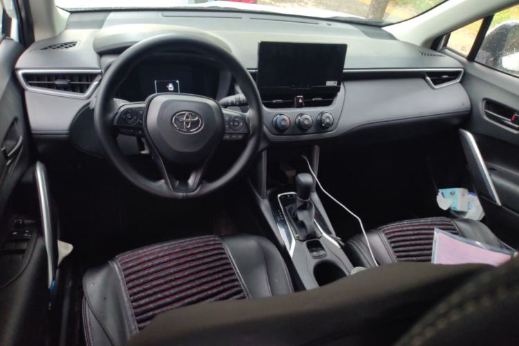 Used Toyota Corolla Cross 2024 2.0L Pioneer Edition Center Console