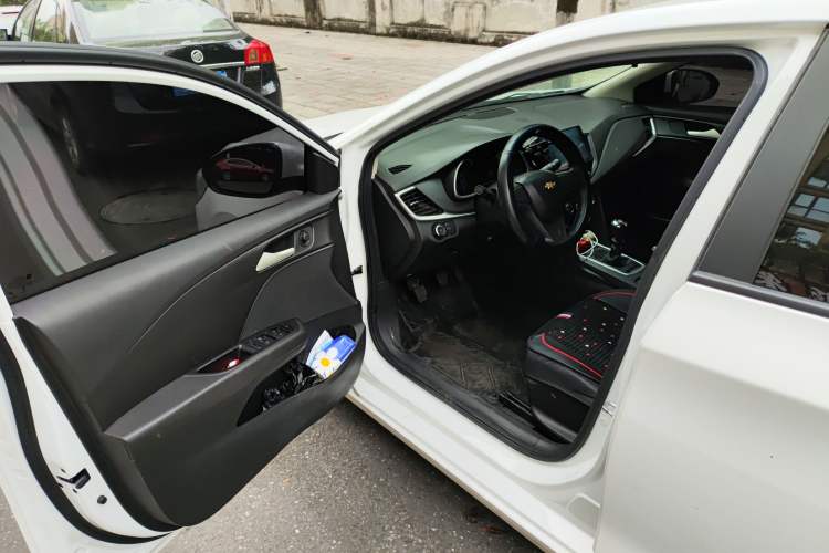 Used Chevrolet Cavalier 2018 320 Manual Enjoyment Edition Driver Seat