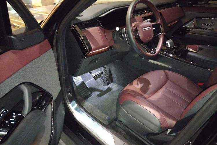 Used Land Rover Range Sport 2024 400PS Dynamic SE Driver Seat