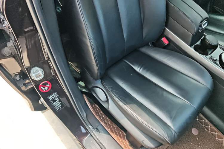 Used Mazda CX-7 2014 2.3T Smart All-Wheel-Drive Sport Edition Right Front Seat