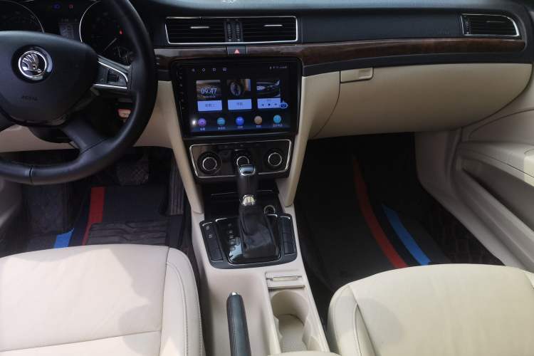 Used Skoda Superb 2013 1.8TSI Automatic MingShi Edition
