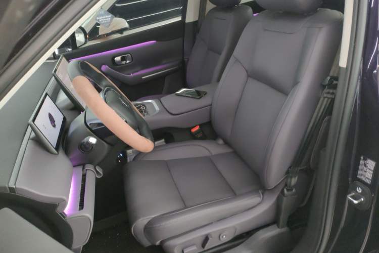 Used Leapmotor C16 2026 All-Electric 630 LiDAR Zhizun Edition 6 Seats