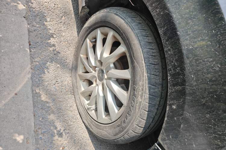 Used JAC Group Refine M2 2013 1.5L Manual Comfort 7-Seater