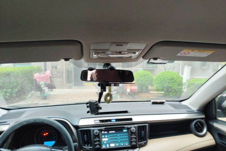 Used Toyota RAV4 2013 2.0L CVT Two-Wheel Drive Urban Edition Headliner