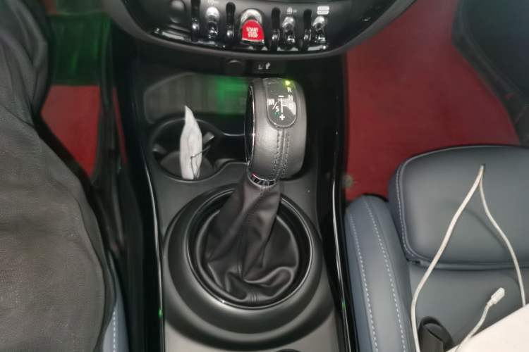 Used MINI Clubman 2018 1.5T COOPER Classic Edition Gear Lever
