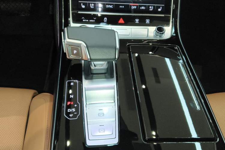 Used Audi A8 2023 A8L 50 TFSI quattro Prestige Edition
