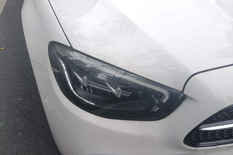 Used Mercedes-Benz E-Class 2021 E 300 L Sporty and Stylish Model
