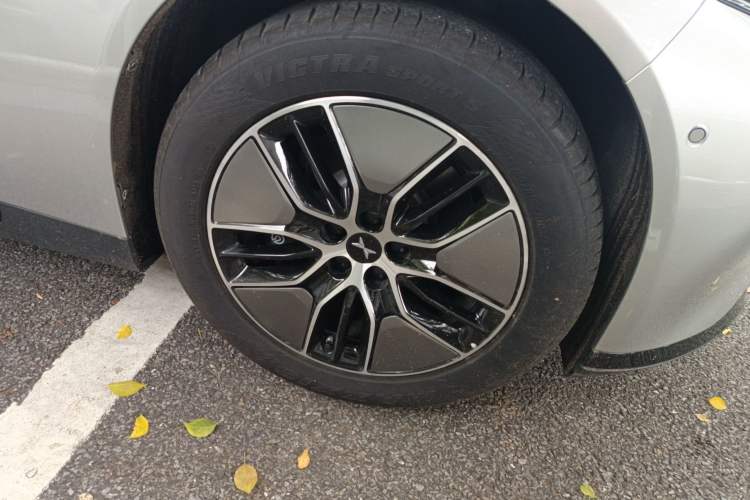 Used XPeng P7 2023 P7i 702 Pro Right Front Wheel Hub