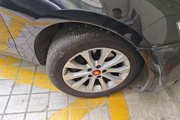 Used Hongqi H7 2015 2.0T Technology Model
