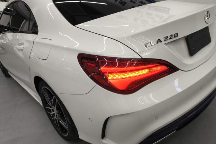 Used Mercedes-Benz CLA 2017 CLA 220 4MATIC
