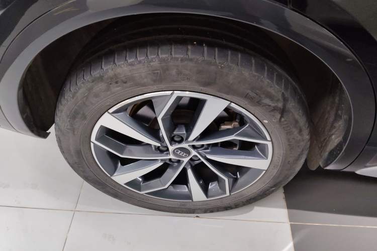 Used Audi Q5L 2022 Updated Version 40T Luxury Elegant Edition
