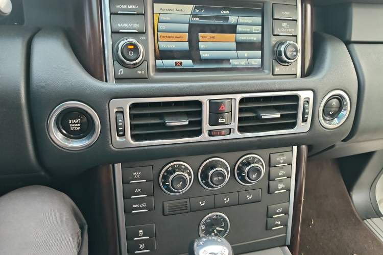 Used Land Rover Range 2012 5.0 NA V8