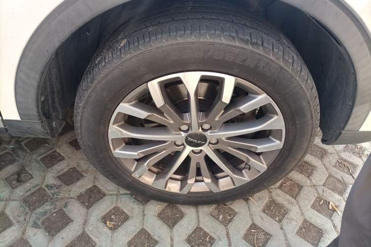 Used Haval H6 2020 1.5 GDIT Automatic Platinum Champion Edition Right Front Wheel Hub