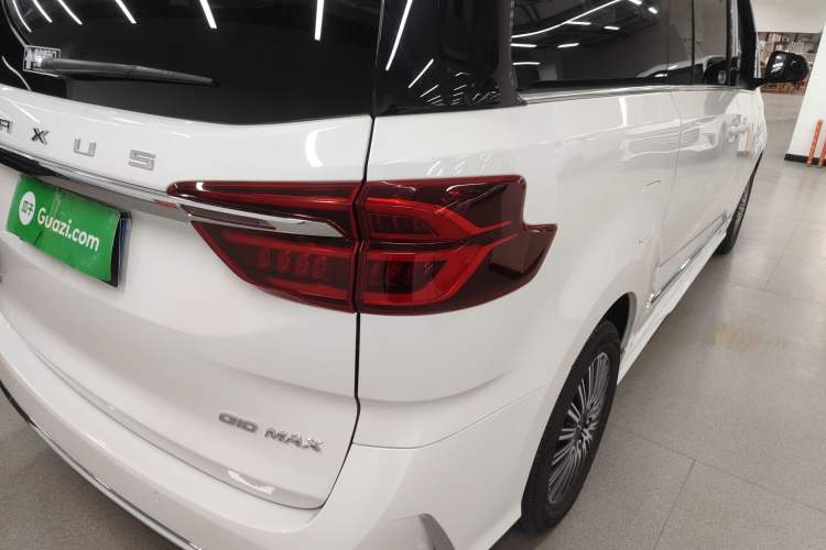 Used SAIC MAXUS G10 2025 MAX 2.0T Automatic Flagship Edition Gasoline 7-Seater Right Rear Taillight