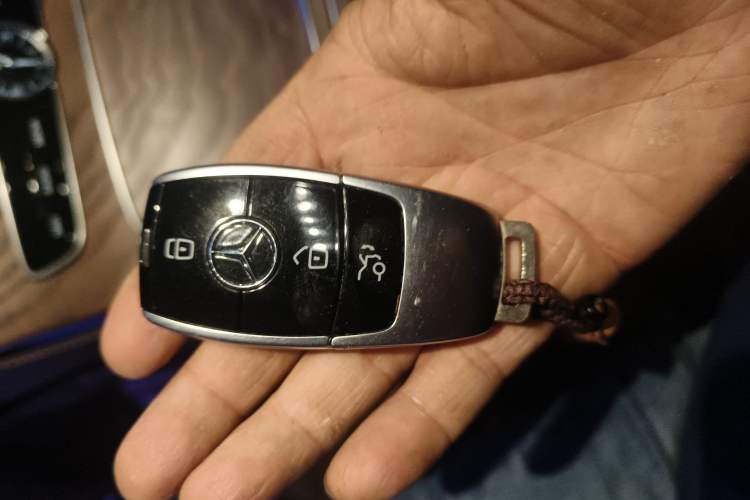 Used Mercedes-Benz E-Class 2019 Restyled E 300 L Luxury Edition Vehicle Key