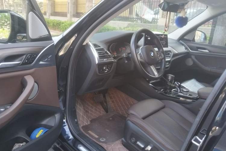 Used BMW X3 2023 xDrive30i Leading Model M Night Edition Package Driver Seat