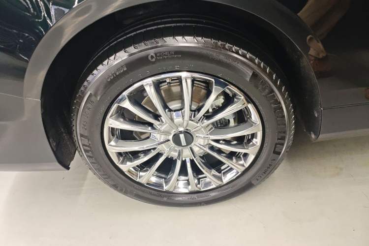 Used Wey Gaoshan 2025 Four-Wheel Drive Alpine 9 Right Rear Wheel Hub