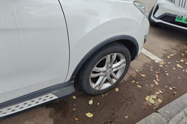 Used CHANGAN CS35 2016 1.6L Automatic Luxury Model China IV Standard
