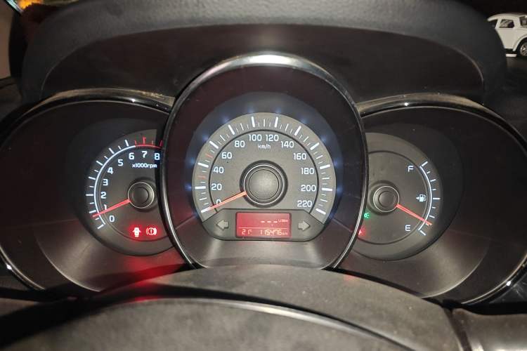 Used Kia K2 2015 Sedan 1.4L Manual Transmission GL