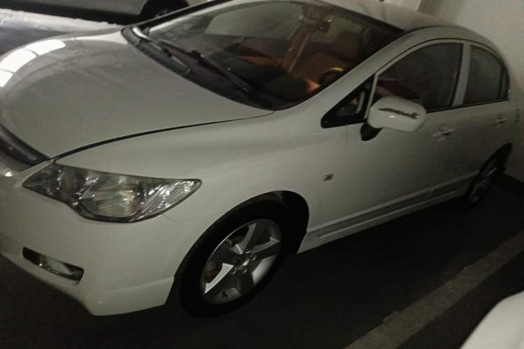 Used CIIMO 2012 1.8L Automatic