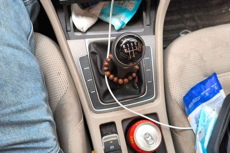 Used Volkswagen Golf 2016 230TSI Manual Comfort Version Gear Lever