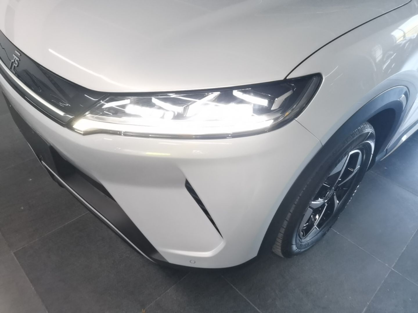 BYD Yuan UP 2024 401KM Leading Edition — снимка 8