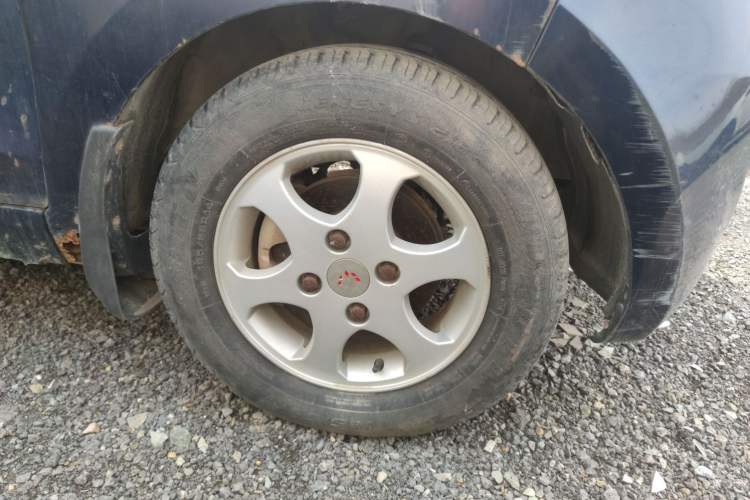 Used Wuling Hongguang 2014 1.2L Standard Model China IV