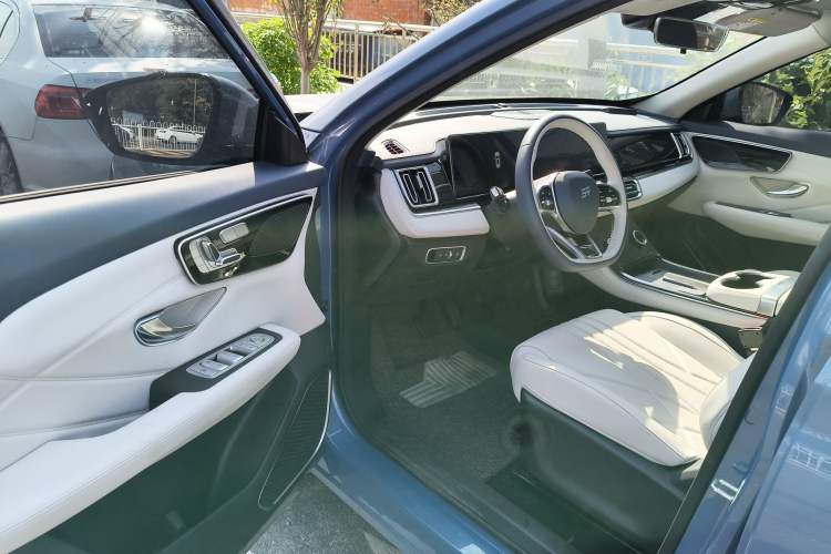 Used JETOUR Shanhai L7 2024 1.5T 120km MAX 5-Seater
