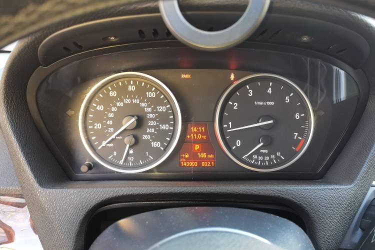 Used BMW X5 2011 xDrive35i low-power version U.S. specification Instrument Cluster