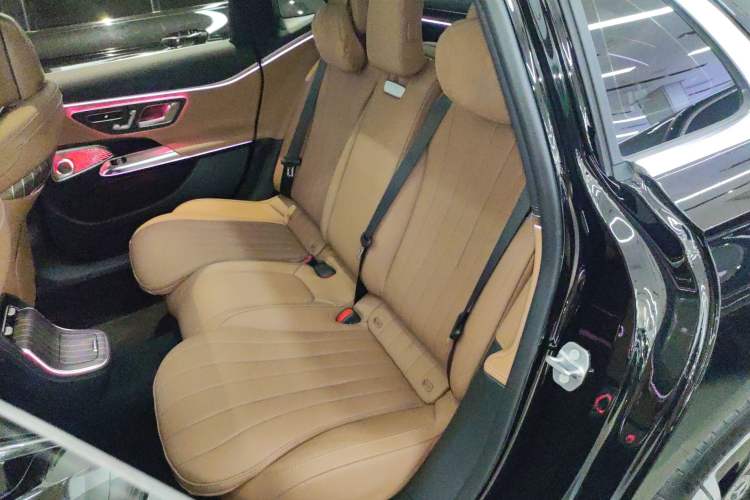 Used Mercedes-Benz E-Class 2024 Facelift E 300 L Luxury Edition