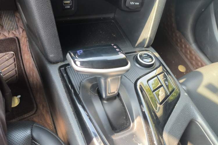 Used Hyundai ix35 2021 240TGDi DCT Two-Wheel-Drive GLS Leading Edition Gear Lever