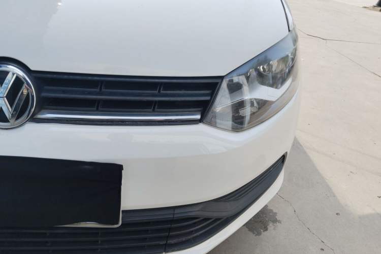 Used Volkswagen Polo 2014 1.4L Manual Fashion Edition Left Front Headlight