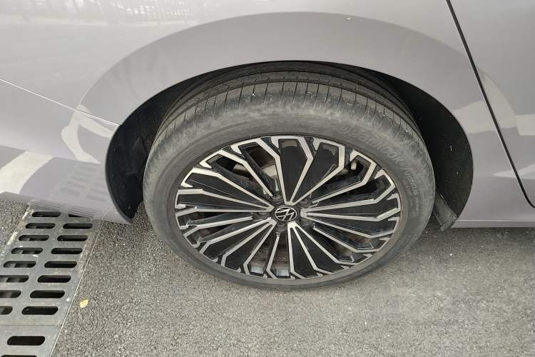 Used Volkswagen Passat 2025 Pro 380TSI Dragon Supreme Edition