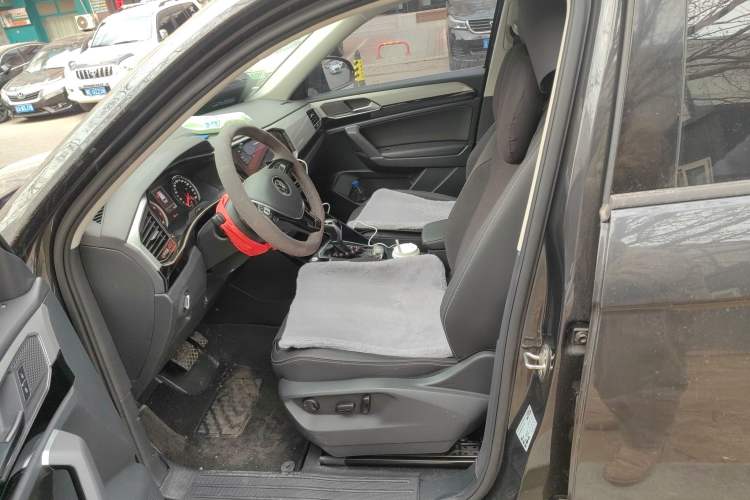 Used Volkswagen Tayron 2022 280TSI Two-Wheel Drive Luxury Smart Connectivity Version