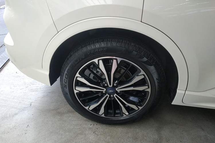 Used Ford Escape 2020 EcoBoost 245 Four-Wheel Drive ST-LINE Deluxe Edition
