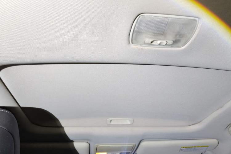 Used Honda CR-V 2012 2.4L four-wheel drive luxury version