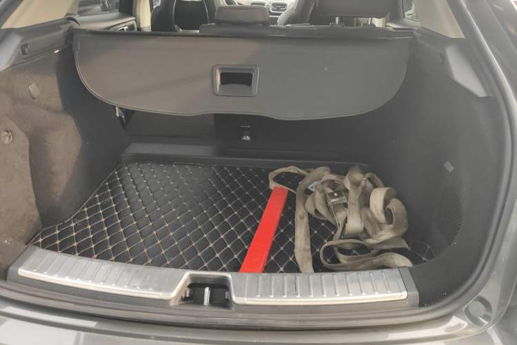 Used Lynk & Co 02 2018 1.5T DCT Two-Wheel Drive Pro Version China V Emission Standard Trunk