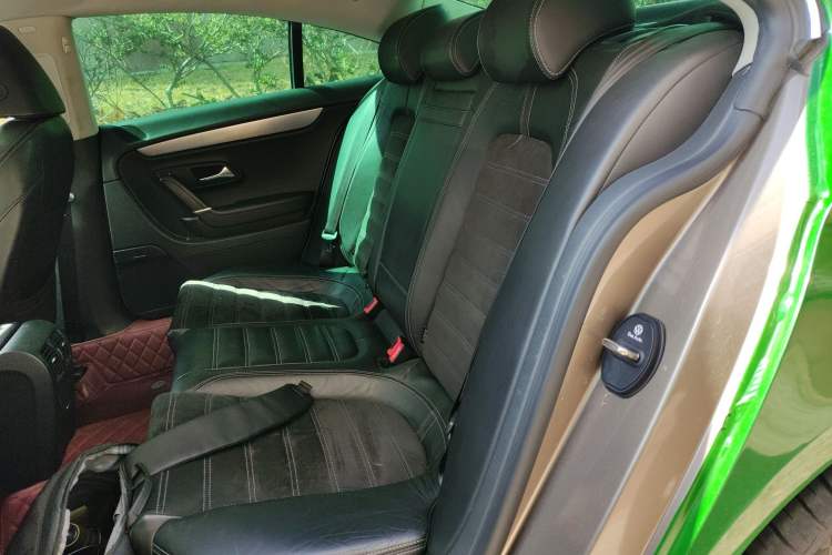 Used Volkswagen FAW-Volkswagen CC 2012 2.0 TSI Luxury Model Left Rear Seat