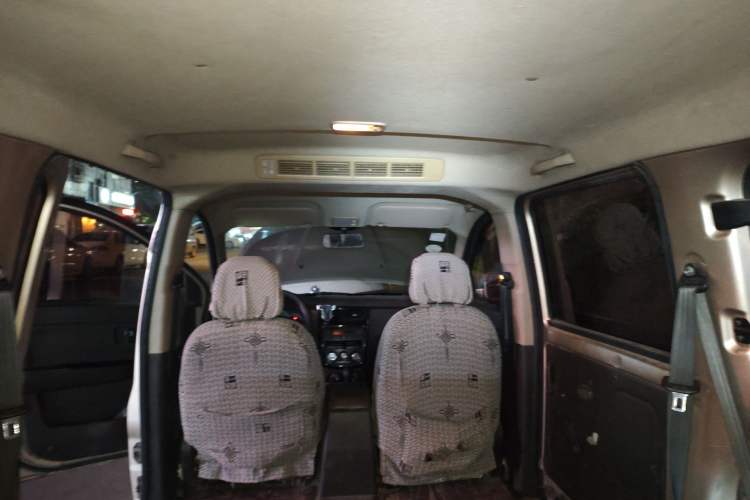 Used Wuling Rongguang V 2016 1.5L Standard Version