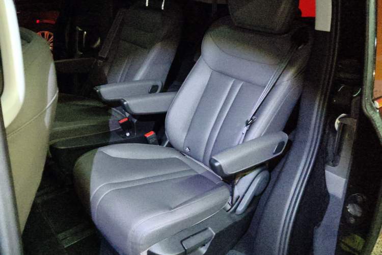 Used SAIC MAXUS G70 2024 2.0T Automatic Luxury Edition 7 Seats