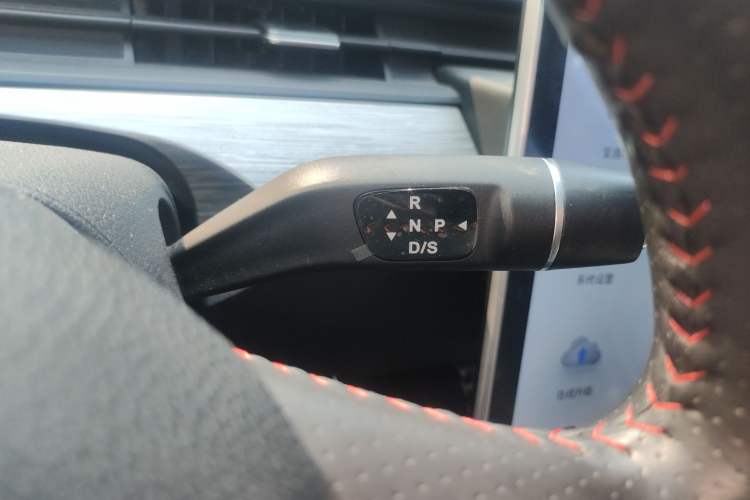 Used NETA V 2022 Chao 300 Lite Lithium Iron Phosphate
