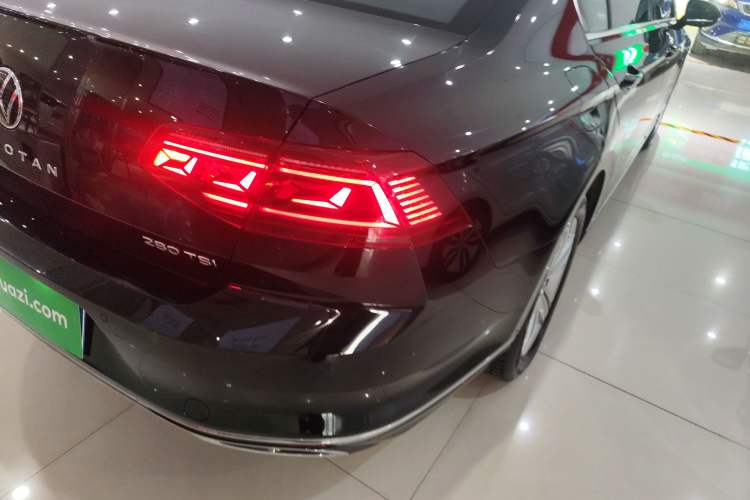 Used Volkswagen Magotan 2025 Zhongxiang Version 280TSI DSG Comfort Edition
