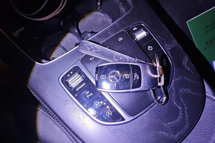 Used Mercedes-Benz E-Class 2019 E 300 L Sporty and Stylish Model