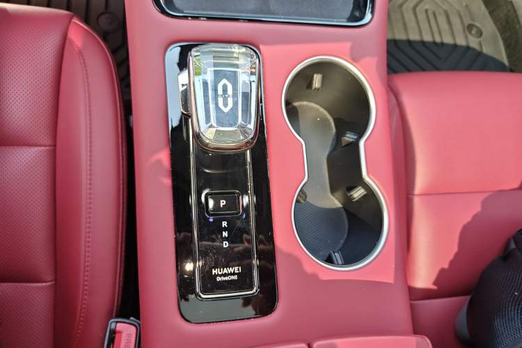 Used Hima AITO M5 2024 Extended-Range Max RS Four-Wheel Drive Advanced Intelligent Driving Version
