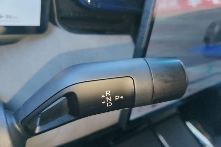 Used Lynk & Co 08 EM-P 2023 220km All-Wheel-Drive Performance Halo
