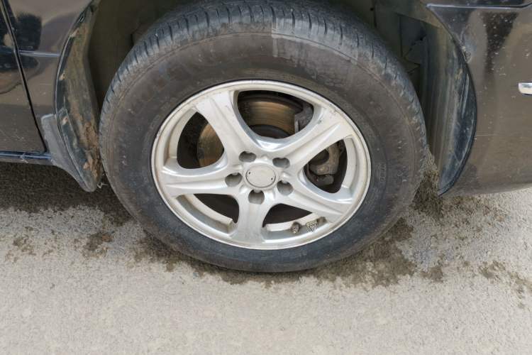 Used Dongfeng Shuaike 2014 1.6L Manual Comfort 7-Seater China IV Standard
