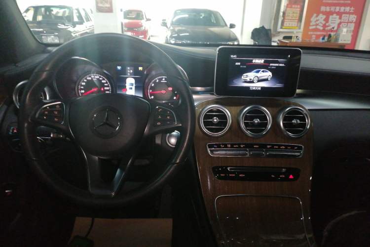 Used Mercedes-Benz GLC Coupe 2019 Facelift GLC 260 4MATIC Coupe SUV Gear Lever